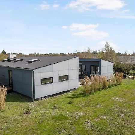 Large Unique Modern In Marielyst *