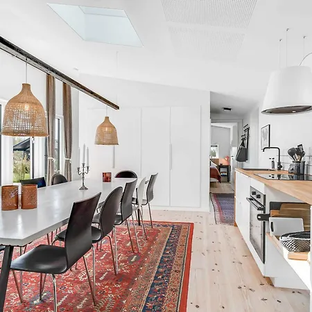 Unique And Modern In Marielyst Feriehus *