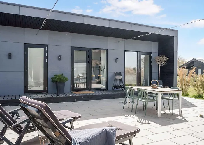 בית נופש Unique And Modern In Marielyst Bøtø By