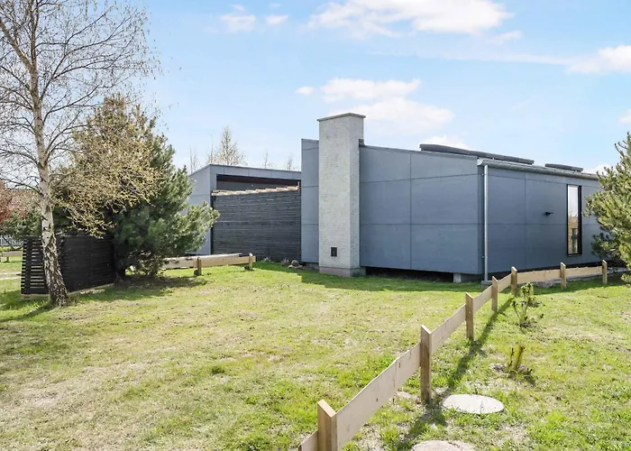 בית נופש Unique And Modern In Marielyst Bøtø By