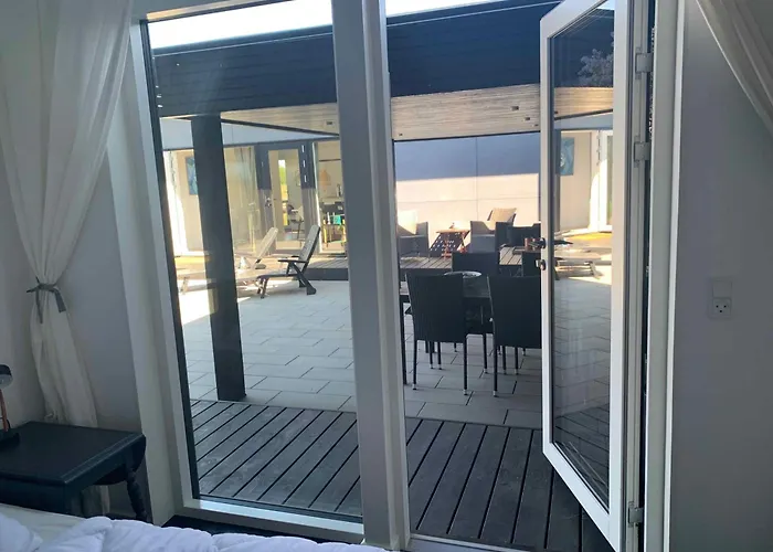 בית נופש Unique And Modern In Marielyst Bøtø By